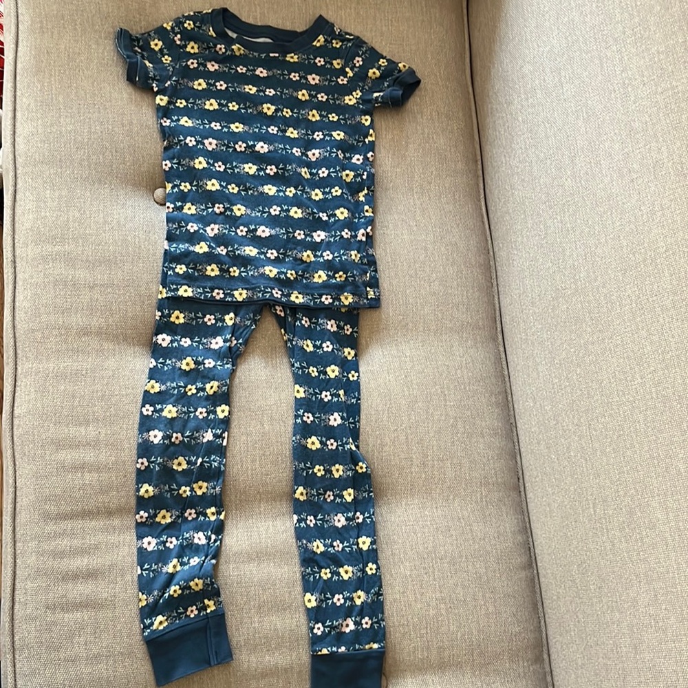 Old Navy Girls Pajama Set